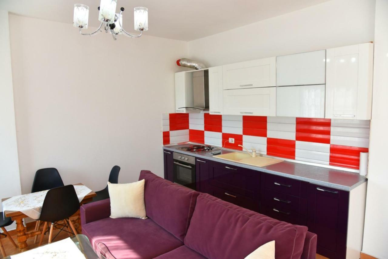 Gzim'S Apartment Durrës Esterno foto